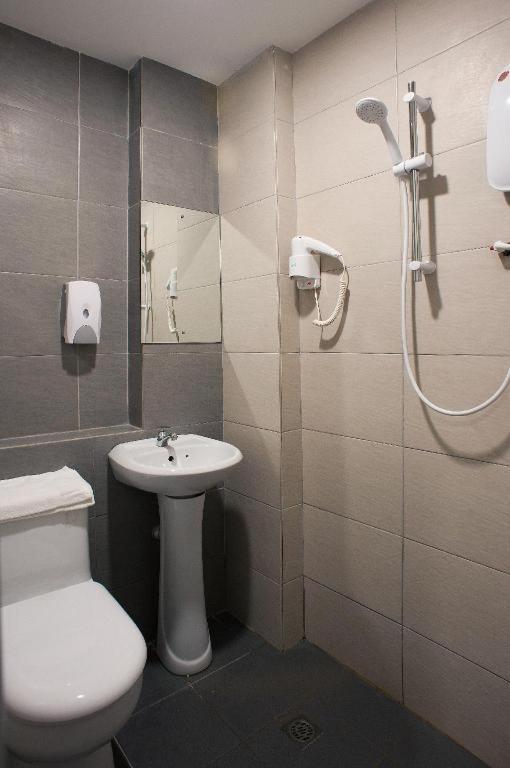 Econtel Queensbay Sungai Dua Bukit Exterior foto