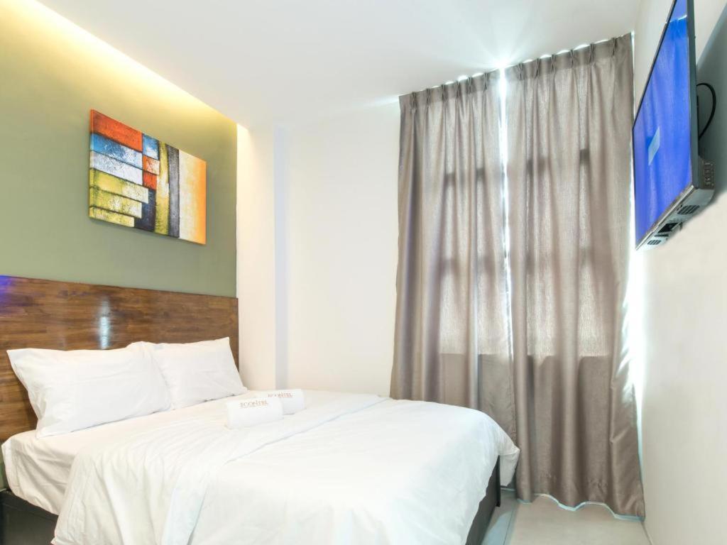 Econtel Queensbay Sungai Dua Bukit Exterior foto
